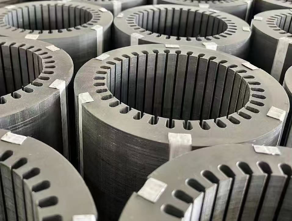 How does an induction motor work?