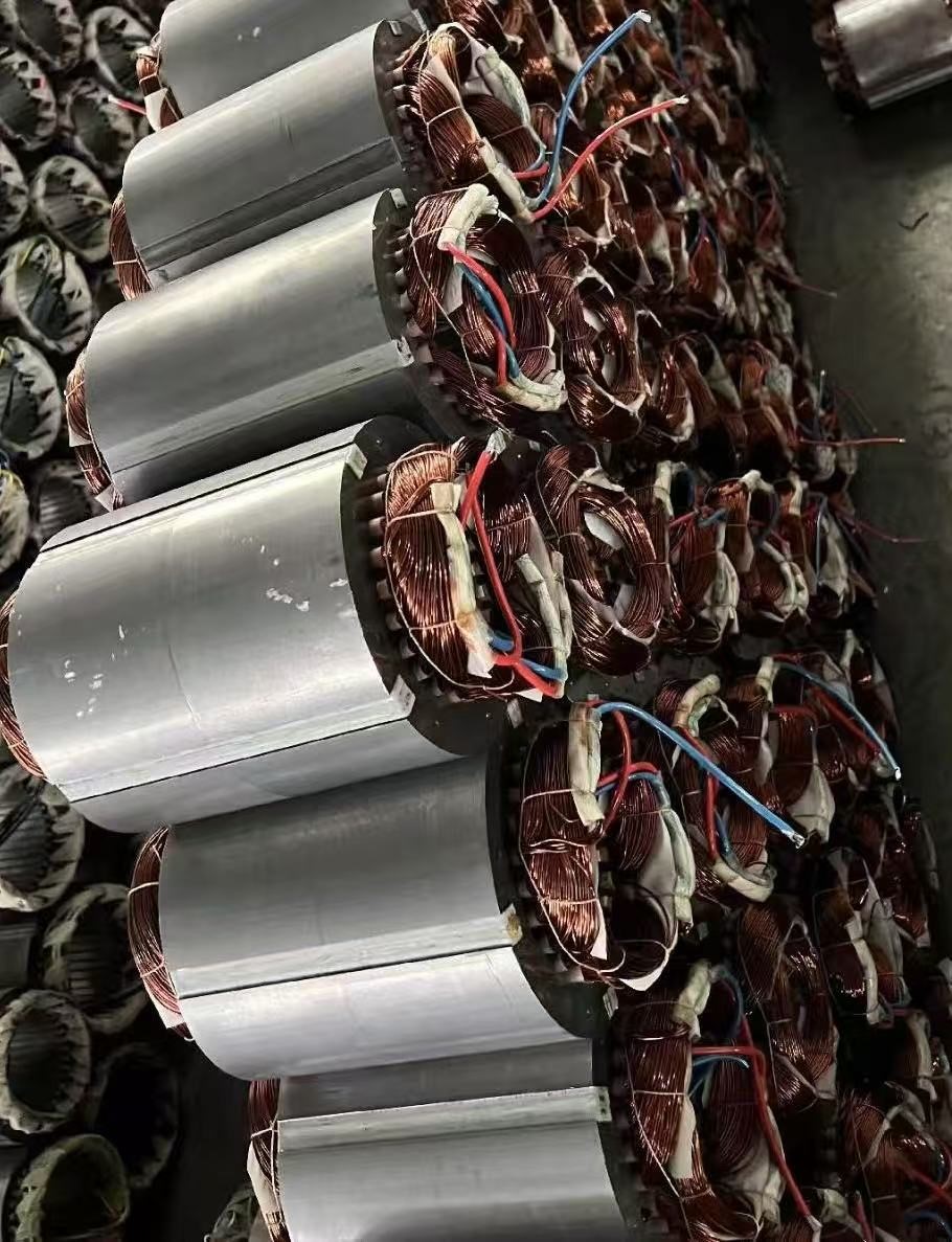 How does an induction motor work?